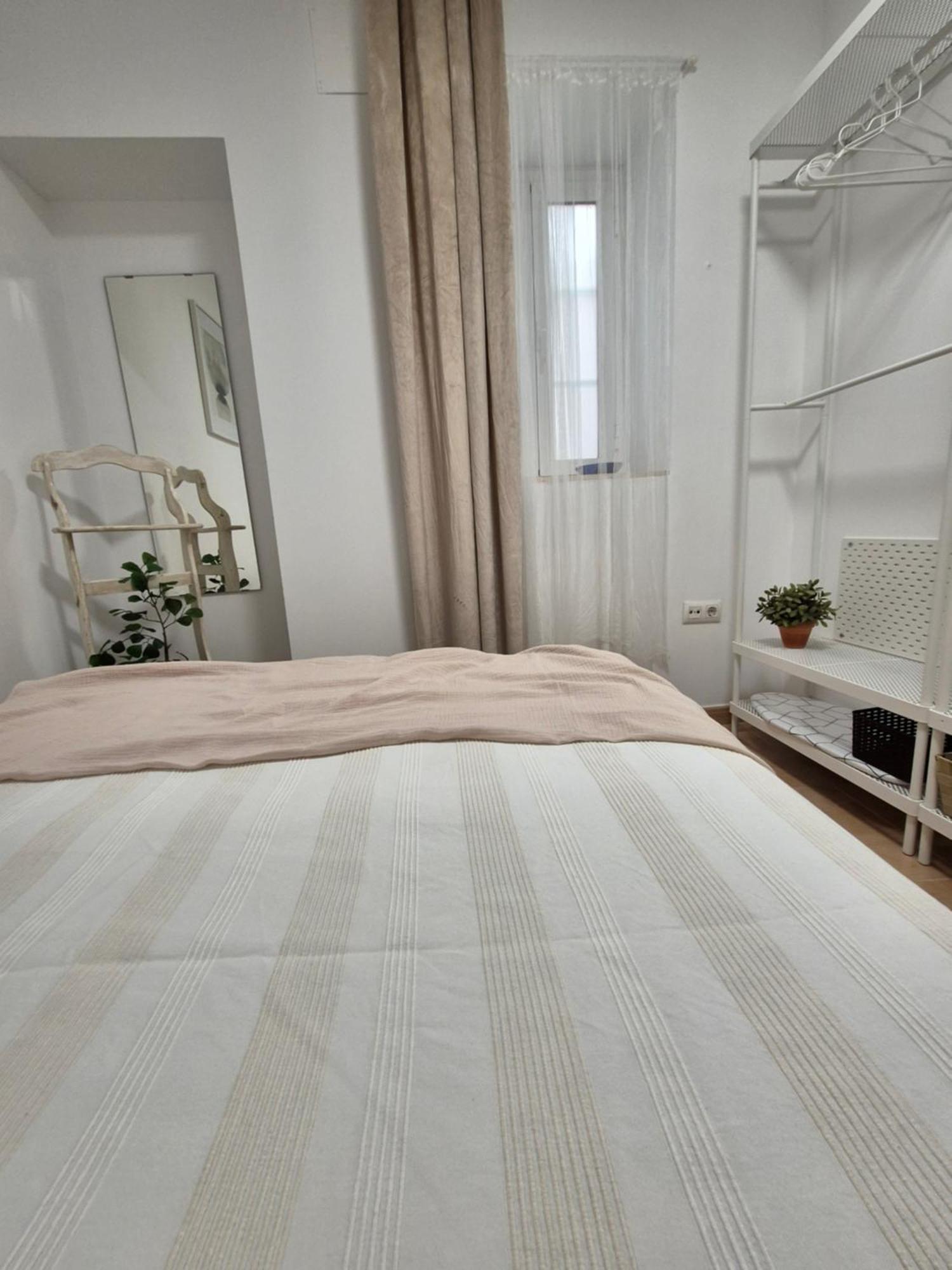 Hostfy Centro San Roman Sevilla Kültér fotó