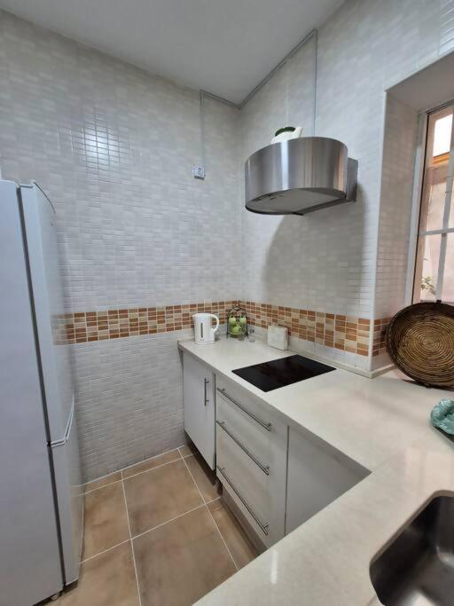 Hostfy Centro San Roman Sevilla Kültér fotó