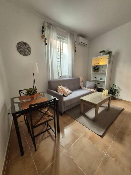 Hostfy Centro San Roman Sevilla Kültér fotó
